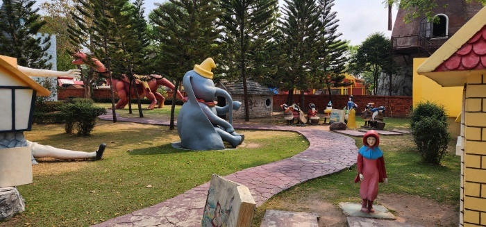 maerchenpark  schaffarm pattaya