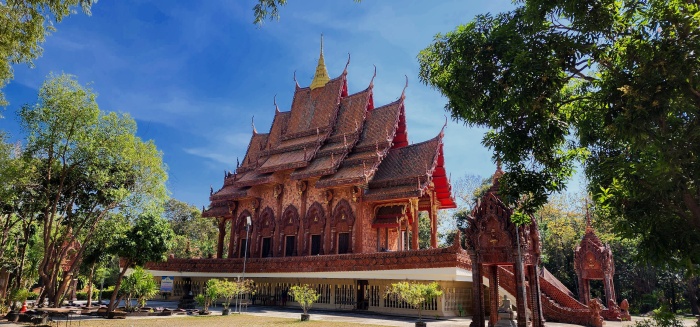 das wat Phu khao kaew in Phibun-Mangshan